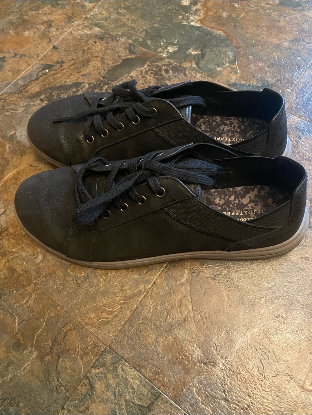 Clark’s Cloud steppers Lace-Up Sneakers